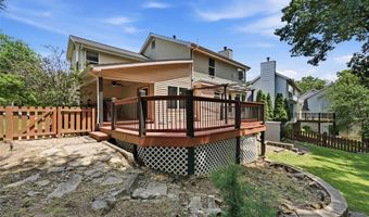 305 Oak Top Ct, Ballwin, MO 63021