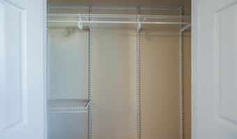 214 N GEORGE MASON Dr 214-4, Arlington, VA 22203