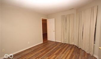 556 Hollowood Ln, Avon, IN 46123