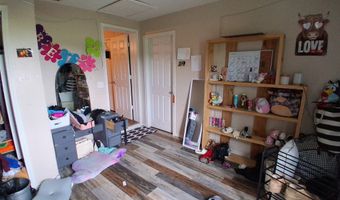 400 Hopkins St, Alba, TX 75410