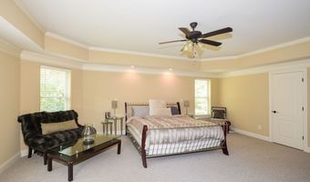 2210 Spalding Dr, Atlanta, GA 30350