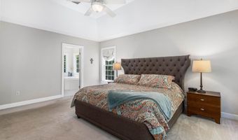 11 Mcafee Farm Rd, Bedford, NH 03110