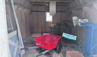 711 S Simon St, Ada, OH 45810
