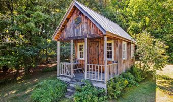 411 Bennett Rd, Barnard, VT 05031
