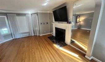 7208 Rosedale Blvd, Allen Park, MI 48101