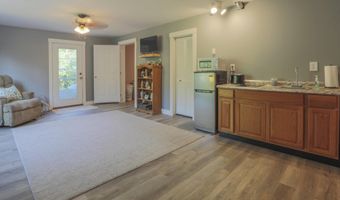 53 Lincolnville Ave, Belfast, ME 04915