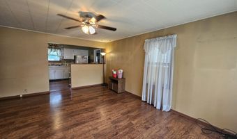 827 S Roosevelt Ave, Aurora, MO 65605