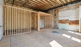 103 E Main St, Anamosa, IA 52205