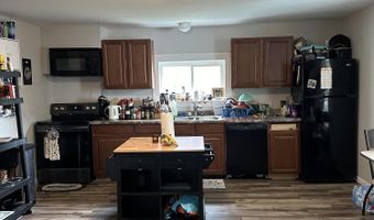 216 W Highland Ave, Ada, OH 45810