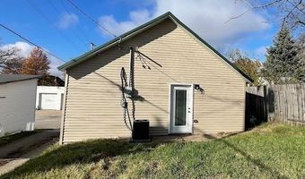 216 3rd St, Ainsworth, IA 52201