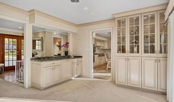 301 22nd St NW, Austin, MN 55912