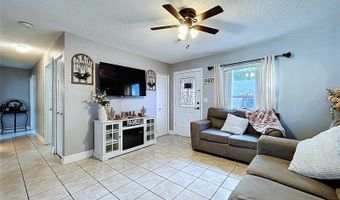 6040 FRANCIS Dr, Apollo Beach, FL 33572