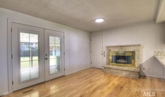 2916 Iowa Ave, Caldwell, ID 83605