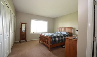 272 N Farm Dr, Bristol, RI 02809