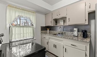 7609 Rosedale Blvd, Allen Park, MI 48101