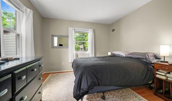 6926 VANDERBILT Dr, Alexandria, VA 22307