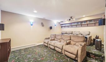 6139 PALOMINO Dr, Allentown, PA 18106