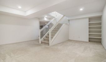5974 Versailles Ave E, Ann Arbor, MI 48103