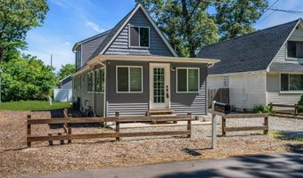 375 E Barnegat Ave, Bayville, NJ 08721