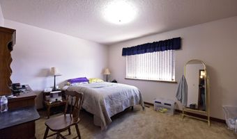 909 W FIRWOOD St, Bloomfield, NM 87413