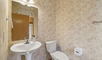 3354 N Stone Creek Cir, Madison, WI 53719