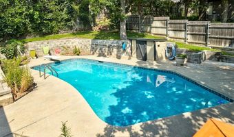 1829 N Oakhill Rd, Bethany, OK 73008