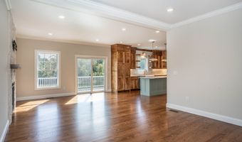 953 High Rd, Berlin, CT 06037