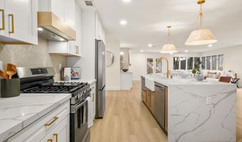 2070 Basswood Ave, Carlsbad, CA 92008