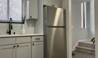 111 Sutton Pl 111, Bloomfield, CT 06002