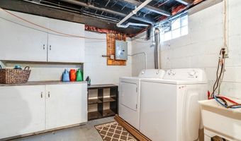 1042 Hartshorn St, Alliance, OH 44601