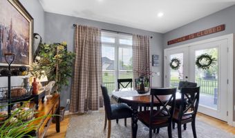 1123 N Dewey St, Auburn, IN 46706