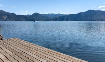 574 Glacier Loop Rd, Bayview, ID 83803