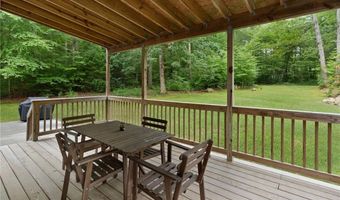 219 Fenner Hill Rd, Hopkinton, RI 02832