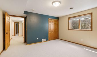 1300 26TH St SW, Austin, MN 55912