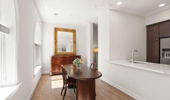 625 SLATERS Ln 401, Alexandria, VA 22314