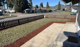 495 52ND St, Springfield, OR 97478