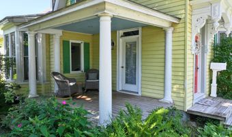46 Park St, Brandon, VT 05733