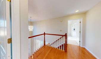 11 Drake Dr, Bayville, NJ 08721