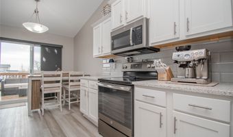 1110 Luther Dr, Adel, IA 50003