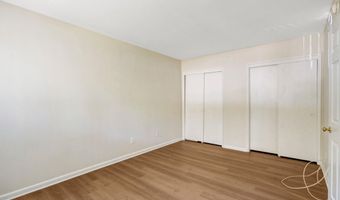 7758 DONNYBROOK Ct 101, Annandale, VA 22003
