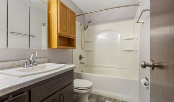 704 S Harrison St, Aberdeen, SD 57401