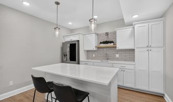 5215 Windrose Ln, Ames, IA 50014