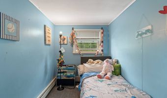 202 Steadwell Rd, Amsterdam, NY 12010