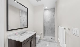 8111 RIVER Rd 116, Bethesda, MD 20817