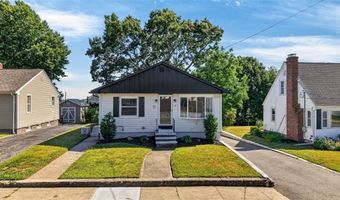 44 Cliff Ave, Cranston, RI 02920