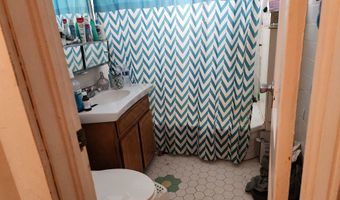 621 E 31st St, Anderson, IN 46016
