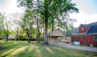 202 Creek Dr, Batesville, MS 38606