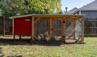 120 Hillside Dr, Baldwin City, KS 66006