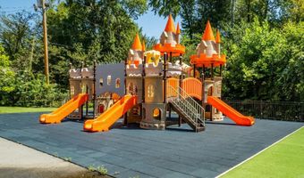 151 Summerwood Dr, Benton, AR 72015