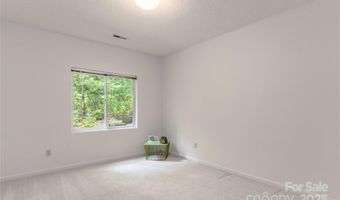 2 Oak Grove Rd, Arden, NC 28704